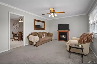 207 Hillsdale Drive, Ballwin, MO 63011 - Photo 4
