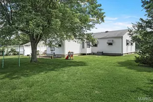 207 Hillsdale Dr, Ballwin, MO 63011 - Photo 26