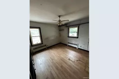 8409 Braddock Drive, University City, MO 63132 - Photo 12