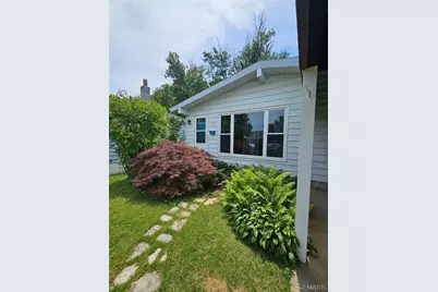 136 Monica Drive, Saint Louis, MO 63127 - Photo 2