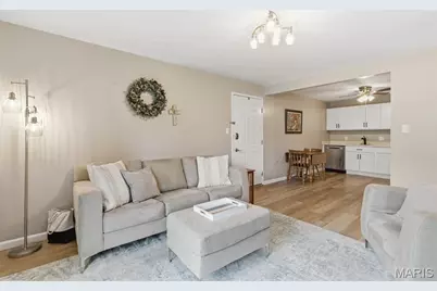 7600 Triwoods Drive #E, Shrewsbury, MO 63119 - Photo 4