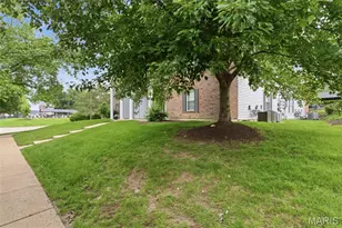 7600 Triwoods Dr, Shrewsbury, MO 63119 - Photo 24