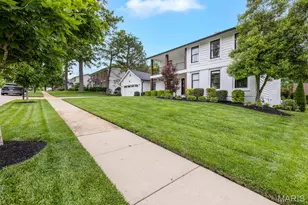 2134 Woodlet Park Dr, Chesterfield, MO 63017 - Photo 4