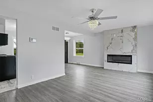 826 Fontaine Pl, Saint Louis, MO 63137 - Photo 4