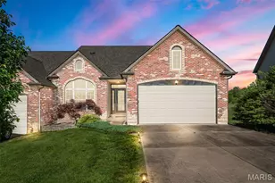 141 Canyon Creek Cir, Moscow Mills, MO 63362 - Photo 2