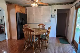 10531 Crecelius Dr, Saint Louis, MO 63123 - Photo 6