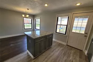 8687 Belhaven Dr, Saint John, MO 63114 - Photo 8
