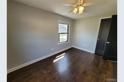 8687 Belhaven Drive, Saint John, MO 63114 - Photo 14