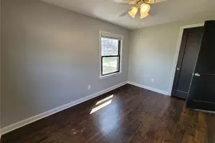 8687 Belhaven Dr, Saint John, MO 63114 - Photo 14