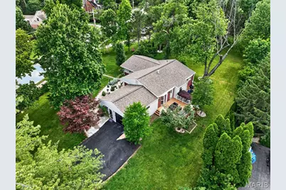 9211 Old Bonhomme Road, Olivette, MO 63132 - Photo 2