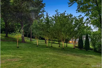 9211 Old Bonhomme Road, Olivette, MO 63132 - Photo 32