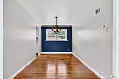 4849 Mohegan Drive, Saint Louis, MO 63123 - Photo 6