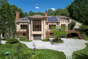 13600 Park Pl Ct, Town and Country, MO 63131 - Photo 2