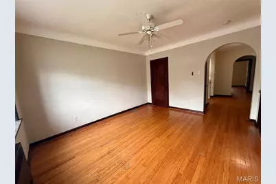 3914 Chippewa Street, Saint Louis, MO 63116 - Photo 4