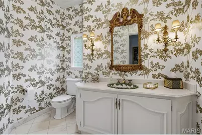 10700 Starhill Drive, Saint Louis, MO 63128 - Photo 18