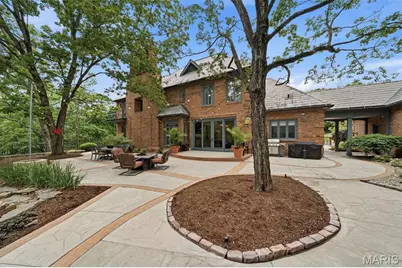 10700 Starhill Drive, Saint Louis, MO 63128 - Photo 38