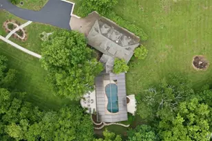 10700 Starhill Dr, Saint Louis, MO 63128 - Photo 66