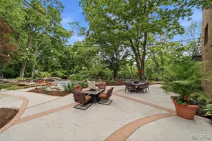 10700 Starhill Dr, Saint Louis, MO 63128 - Photo 40