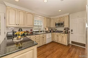 2530 N Geyer Rd, Frontenac, MO 63131 - Photo 10