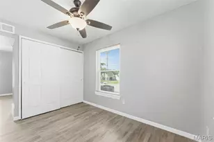 1001 Pine St, Saint Charles, MO 63301 - Photo 14