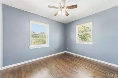 1001 Pine Street, Saint Charles, MO 63301 - Photo 16