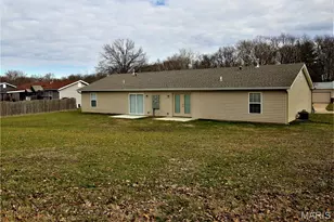 25 Joan Dr, O'Fallon, MO 63376 - Photo 10