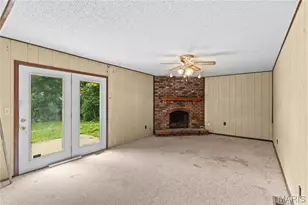 430 Nantucket Dr, Saint Charles, MO 63301 - Photo 6