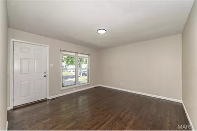 11848 Foxwood Drive, Maryland Heights, MO 63043 - Photo 6