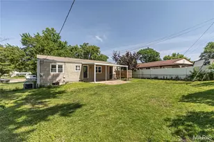 11848 Foxwood Dr, Maryland Heights, MO 63043 - Photo 28