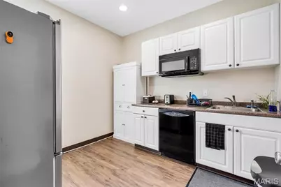 22 Richmond Center Court #8, Saint Peters, MO 63376 - Photo 8