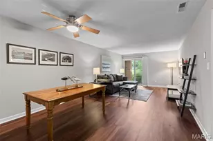 1926 Hunting Lake Ct, Saint Louis, MO 63122 - Photo 1