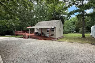 8933 Parrot Dr, French Village, MO 63036 - Photo 10