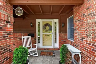 1137 Claytonbrook Ct, Ballwin, MO 63011 - Photo 2