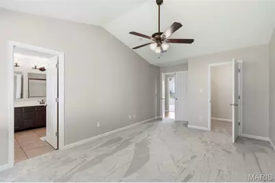 814 Emerald Place Drive, Saint Charles, MO 63304 - Photo 8