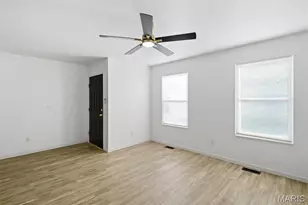 10236 Earl Dr, Saint Louis, MO 63136 - Photo 4