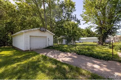 4275 Flucom Road, De Soto, MO 63020 - Photo 2
