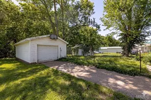 4275 Flucom Rd, De Soto, MO 63020 - Photo 2
