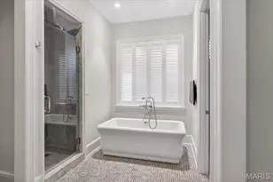 136 N Brentwood Blvd, Clayton, MO 63105 - Photo 28