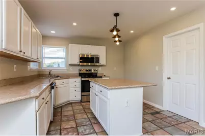 519 Great Oaks Meadow Drive, Wentzville, MO 63385 - Photo 4