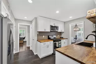 9794 Sherrell Ct, Rock Hill, MO 63119 - Photo 8