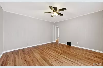 1033 Perry Street, Saint Charles, MO 63301 - Photo 12
