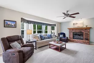 5916 Cardinal Creek Dr, Oakville, MO 63129 - Photo 8
