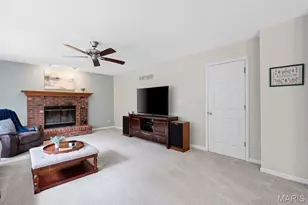 5916 Cardinal Creek Dr, Oakville, MO 63129 - Photo 10