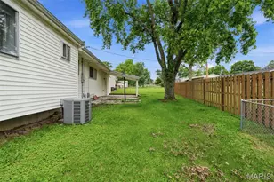 2701 Woodbury Dr, Mehlville, MO 63125 - Photo 32