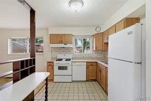 2701 Woodbury Dr, Mehlville, MO 63125 - Photo 8