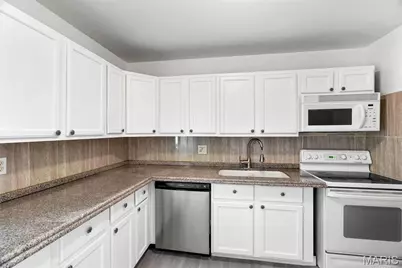9986 Lark Avenue, Saint Louis, MO 63125 - Photo 18
