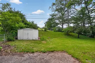 10604 Trask Dr, Saint Louis, MO 63136 - Photo 2