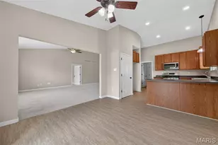 141 Amiot Ct, Chesterfield, MO 63146 - Photo 12