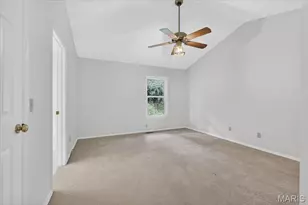 3026 Meadowwood Dr, Saint Charles, MO 63303 - Photo 40
