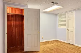 660 Hunters Ridge Dr, Ferguson, MO 63135 - Photo 26